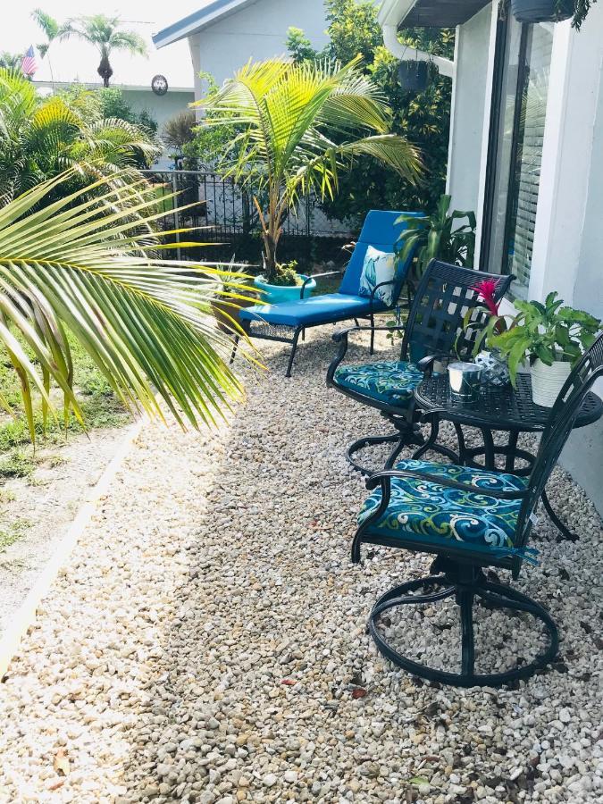Cypress Retreat Lägenhet Fort Myers Exteriör bild